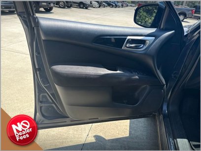 Used 2014 Nissan Pathfinder SV