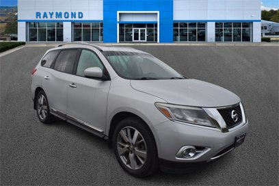 Used 2014 Nissan Pathfinder Platinum w/ Platinum Premium Package