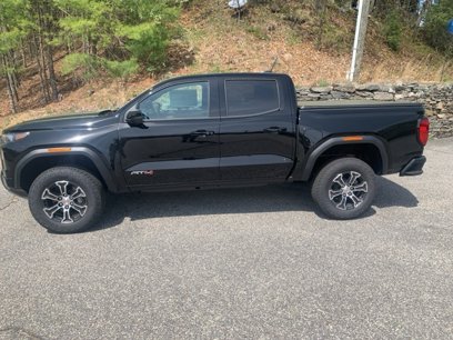 New 2025 GMC Canyon AT4 w/ Technology Plus Package