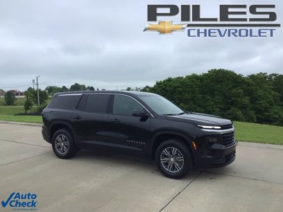 Used 2024 Chevrolet Traverse LS