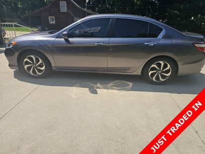 Used 2017 Honda Accord EX