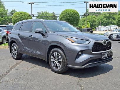 Used 2023 Toyota Highlander XLE