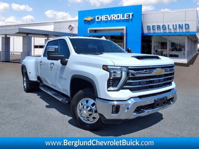 New 2025 Chevrolet Silverado 3500 LTZ w/ LTZ Plus Package