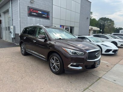 Used 2019 INFINITI QX60 Luxe w/ Essential Package