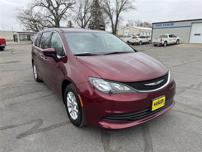 Used 2017 Chrysler Pacifica Touring
