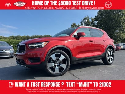 Used 2019 Volvo XC40 T4 Momentum