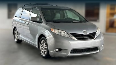 Used 2014 Toyota Sienna XLE