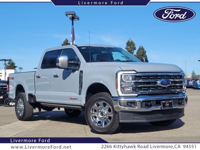 New 2025 Ford F250 Lariat w/ Lariat Ultimate Package
