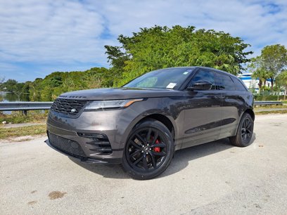 New 2025 Land Rover Range Rover Velar Dynamic SE