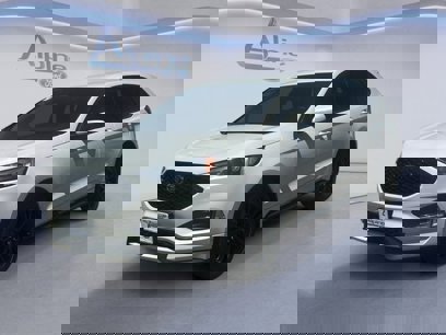 New 2023 Ford Edge ST-Line w/ Class II Trailer Tow Package