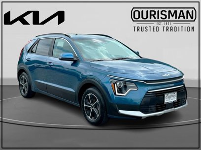 Certified 2025 Kia Niro EX w/ EX Cold Weather Package