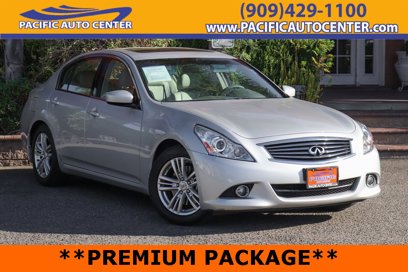 Used 2013 INFINITI G37 Journey w/ Premium Pkg