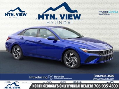 Used 2024 Hyundai Elantra SEL w/ Convenience Package