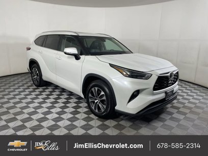 Used 2023 Toyota Highlander XLE