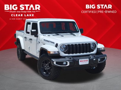 Used 2024 Jeep Gladiator Sport
