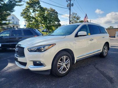 Used 2020 INFINITI QX60 Luxe w/ Essential Package