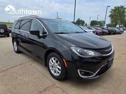 Used 2017 Chrysler Pacifica Touring Plus w/ Security Group