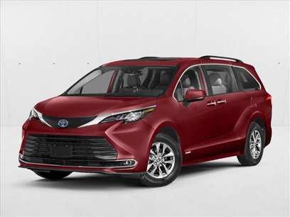 Used 2023 Toyota Sienna XLE