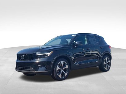New 2026 Volvo XC40 B5 Plus w/ Protection Package Premier