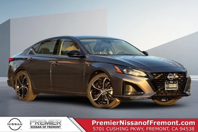 New 2025 Nissan Altima 2.5 SR