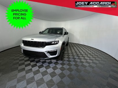 New 2025 Jeep Grand Cherokee Limited w/ Black Appearance Package