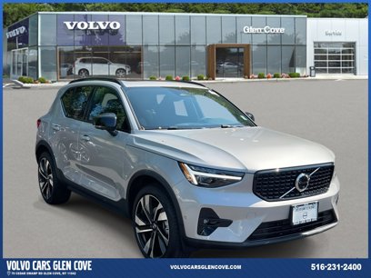 Used 2025 Volvo XC40 B5 Ultra w/ Climate Package