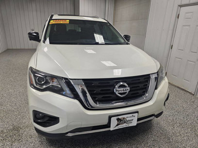 Used 2017 Nissan Pathfinder Platinum w/ Family Entertainment Package