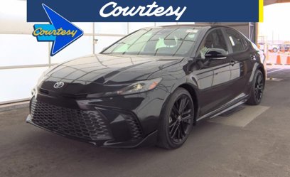 Used 2025 Toyota Camry SE