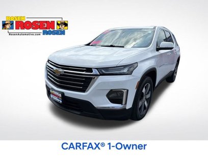 Used 2022 Chevrolet Traverse LT w/ LT Premium Package