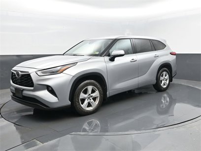 Used 2021 Toyota Highlander LE