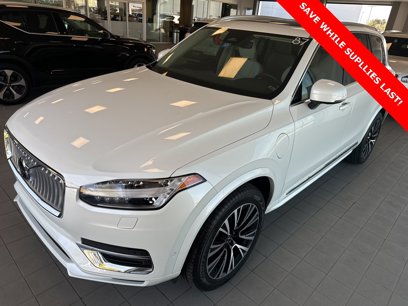 New 2025 Volvo XC90 T8 Plus w/ Protection Package Premier