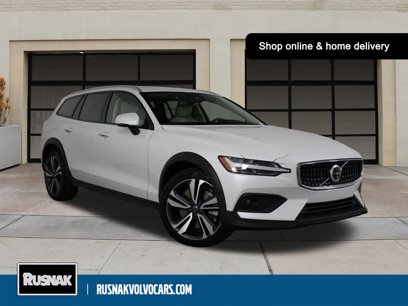 Certified 2024 Volvo V60 B5 Cross Country Plus