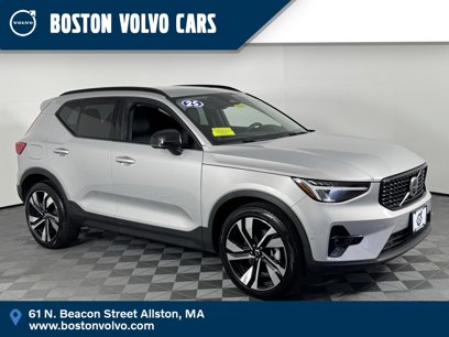 Used 2025 Volvo XC40 B5 Plus