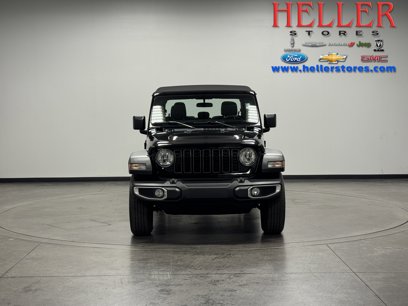 Used 2024 Jeep Gladiator Sport