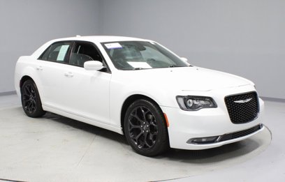 Used 2019 Chrysler 300 S
