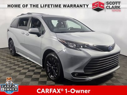 Used 2024 Toyota Sienna XLE Woodland Edition