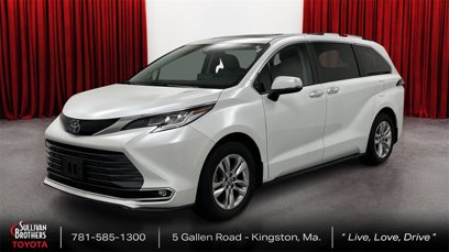 Used 2022 Toyota Sienna Limited