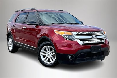 Used 2015 Ford Explorer XLT w/ Equipment Group 202B