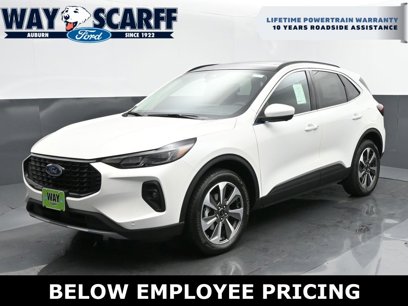 New 2024 Ford Escape Platinum w/ Class II Trailer Tow Package