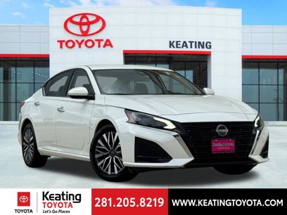 Used 2023 Nissan Altima 2.5 SV