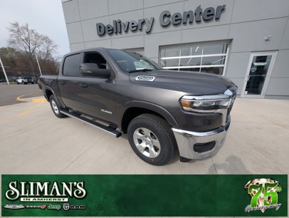 New 2025 RAM 1500 4x4 Crew Cab
