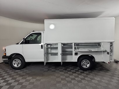 New 2025 Chevrolet Express 3500 w/ Power Convenience Package