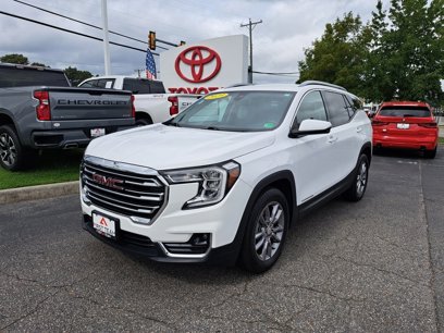 Used 2023 GMC Terrain SLT