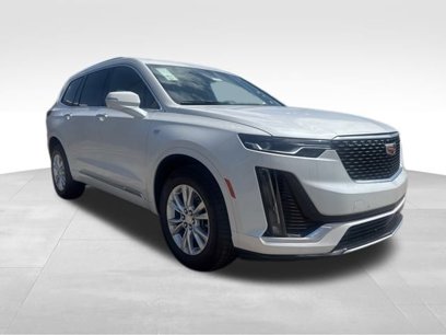 New 2025 Cadillac XT6 Luxury