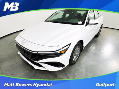 New 2025 Hyundai Elantra SE