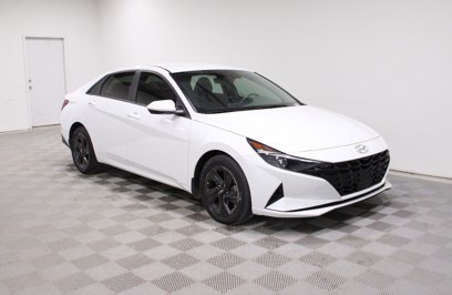 Used 2022 Hyundai Elantra SEL w/ Convenience Package