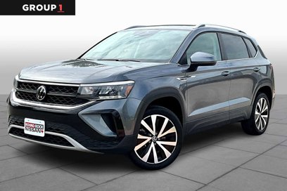 Used 2024 Volkswagen Taos SE