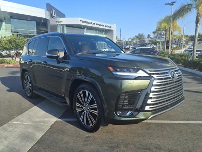 New 2025 Lexus LX 600 4WD w/ Luxury Package