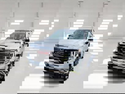 New 2025 GMC Sierra 1500 SLT w/ SLT Premium Plus Package