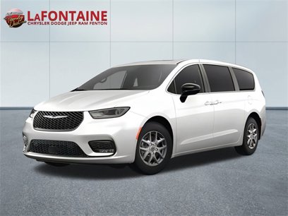 New 2025 Chrysler Pacifica Select